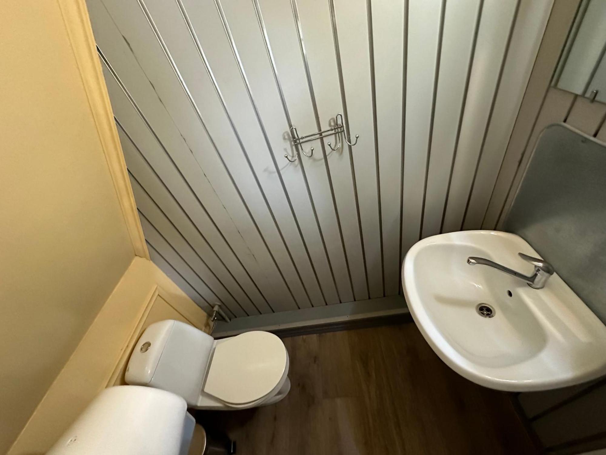 Radi Hotel Brocēni Екстериор снимка